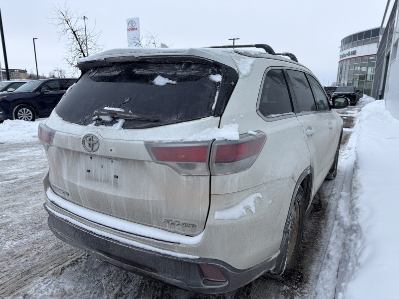 TOYOTA HIGHLANDER 2014 à vendre près Repentigny et de Montréal à vendre