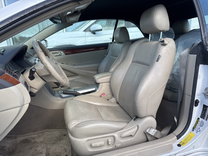 2006 TOYOTA CAMRY SOLARA used and pre-owned for sales near Repentigny and Montréal à vendre