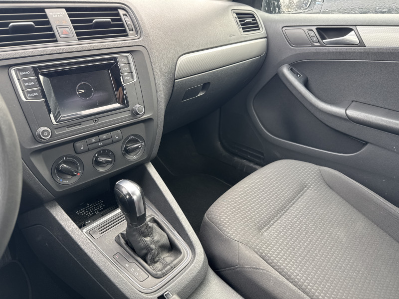 VOLKSWAGEN BERLINE JETTA 2017 à vendre près Repentigny et de Montréal à vendre